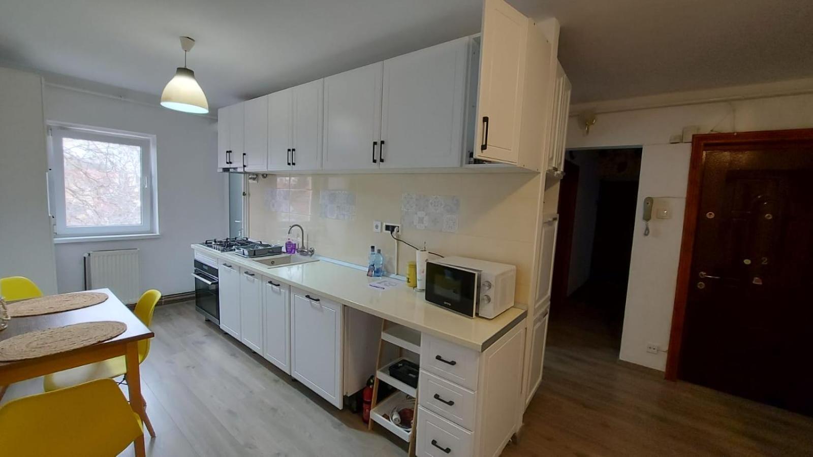 Apartament Spatios In Brasov Bagian luar foto